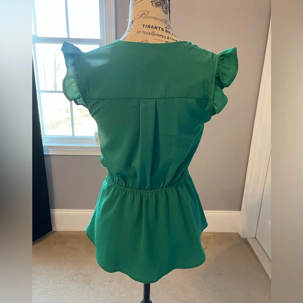 🦜 MONTEAU- Stunning Green Ladies Top.                     Bag 113 - Picture 5 of 9